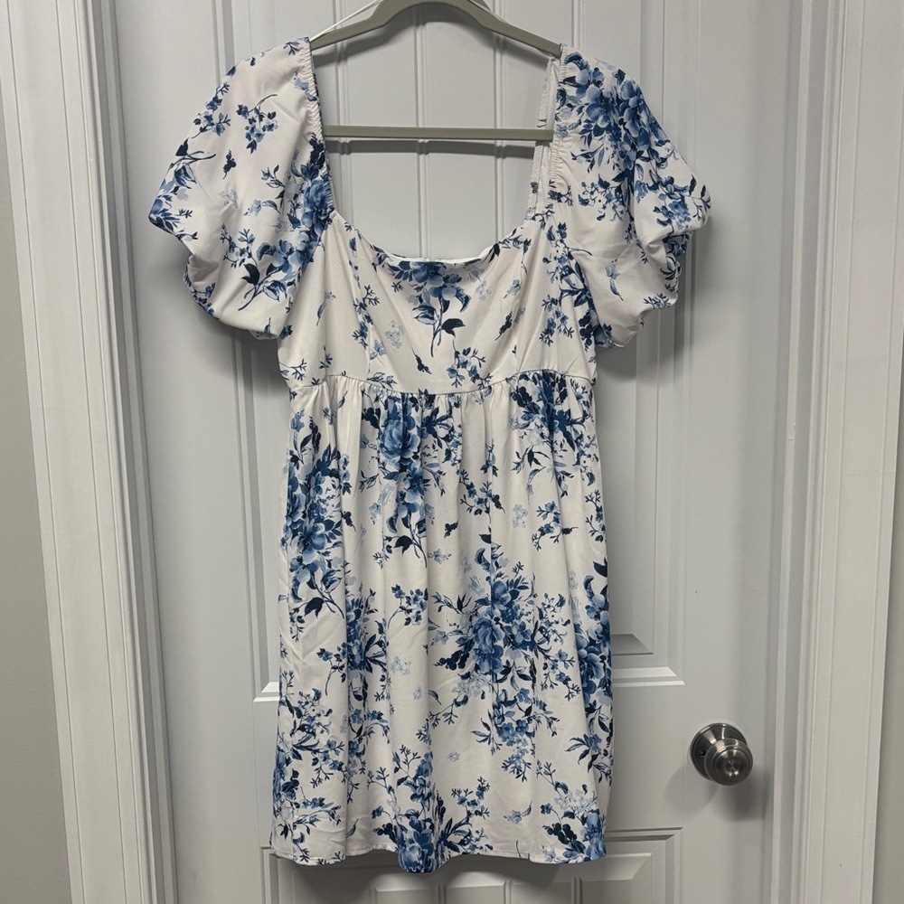 Floral Blue and White Altar’d State Dress
